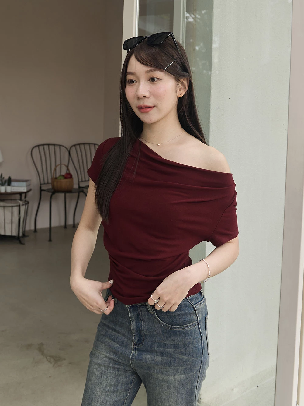 垂領抓皺柔彈短袖上衣