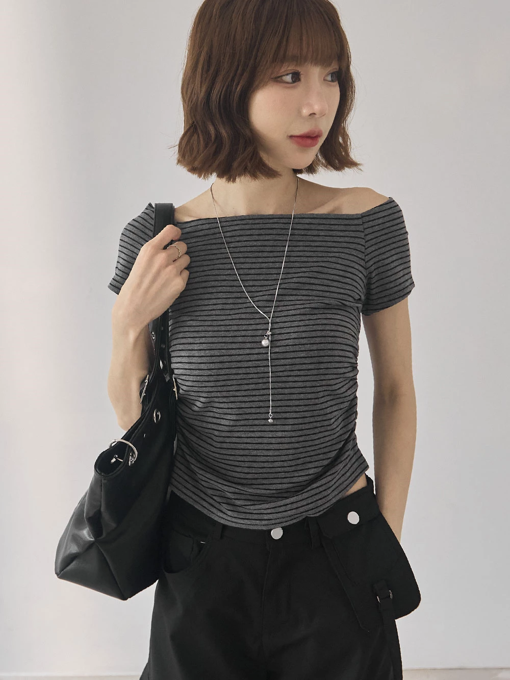 條紋一字領短袖上衣