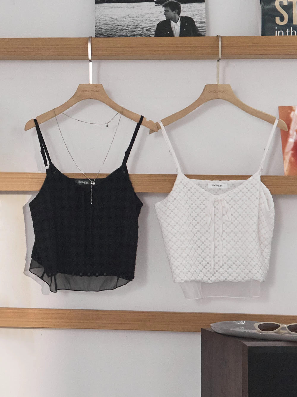 假兩件花朵縷空細肩背心