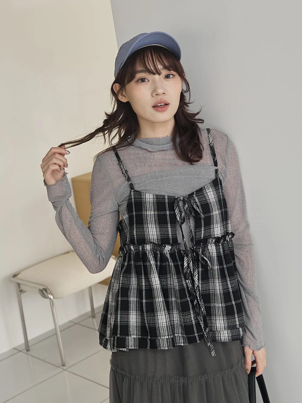 正反兩穿綁帶格紋背心