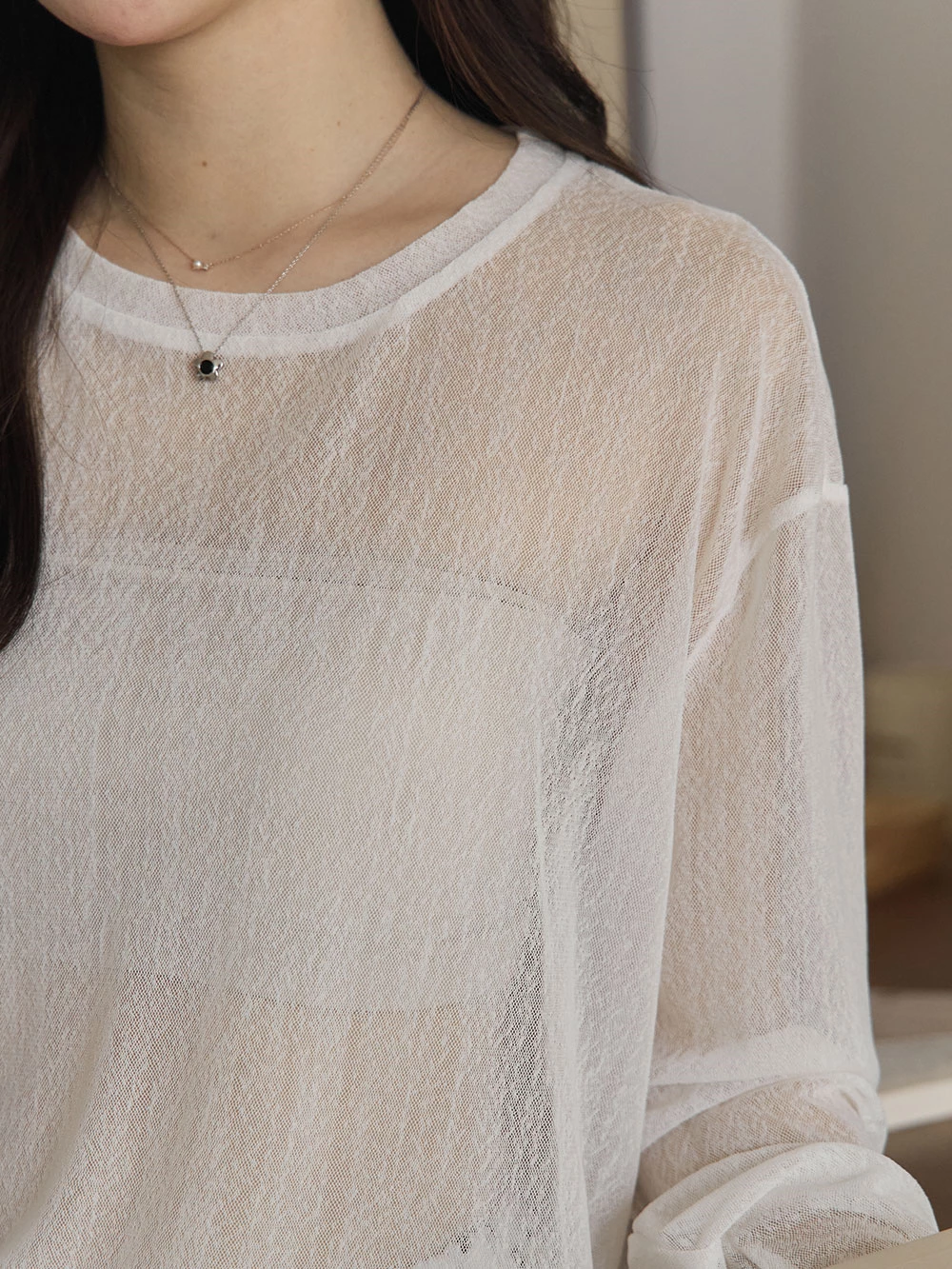 紋理感透膚寬鬆上衣
