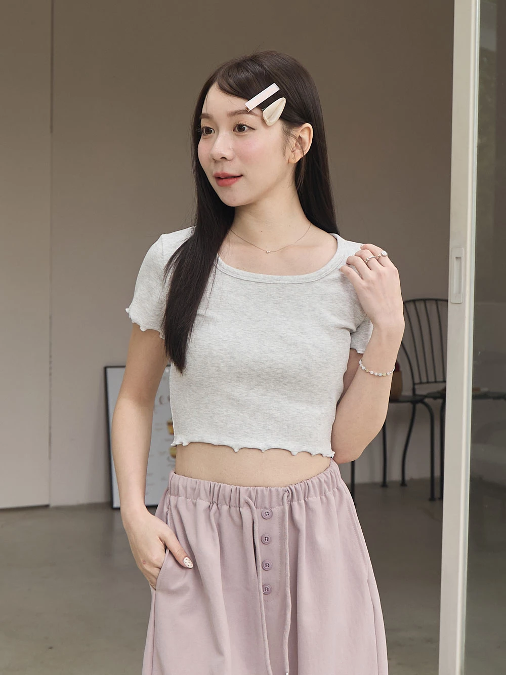 方領捲邊短版上衣