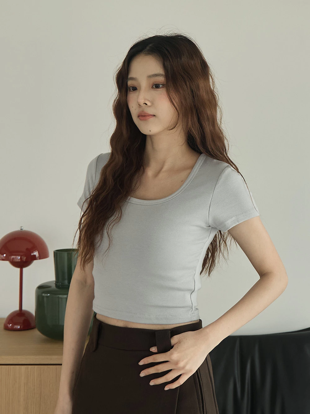 方領短版胸墊上衣