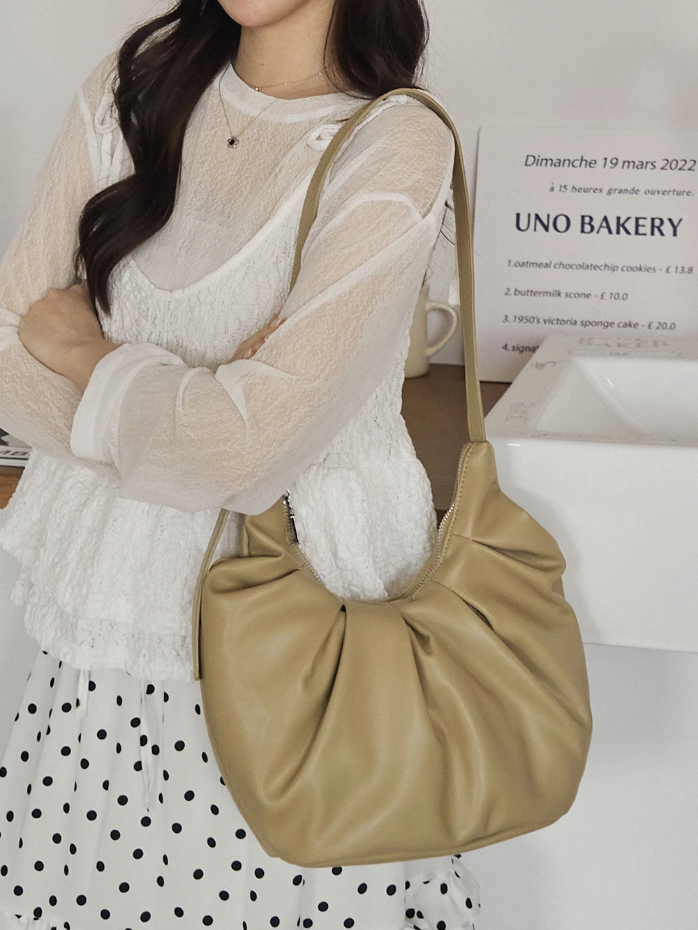 軟皮摺皺餃子包