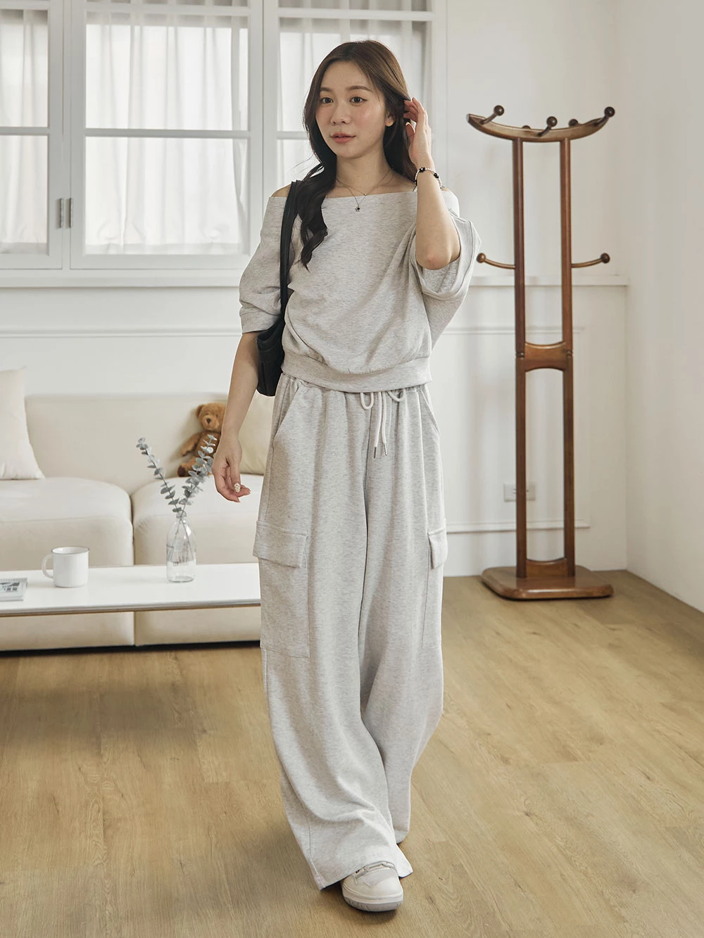 兩件式-一字領上衣+抽繩工裝褲
