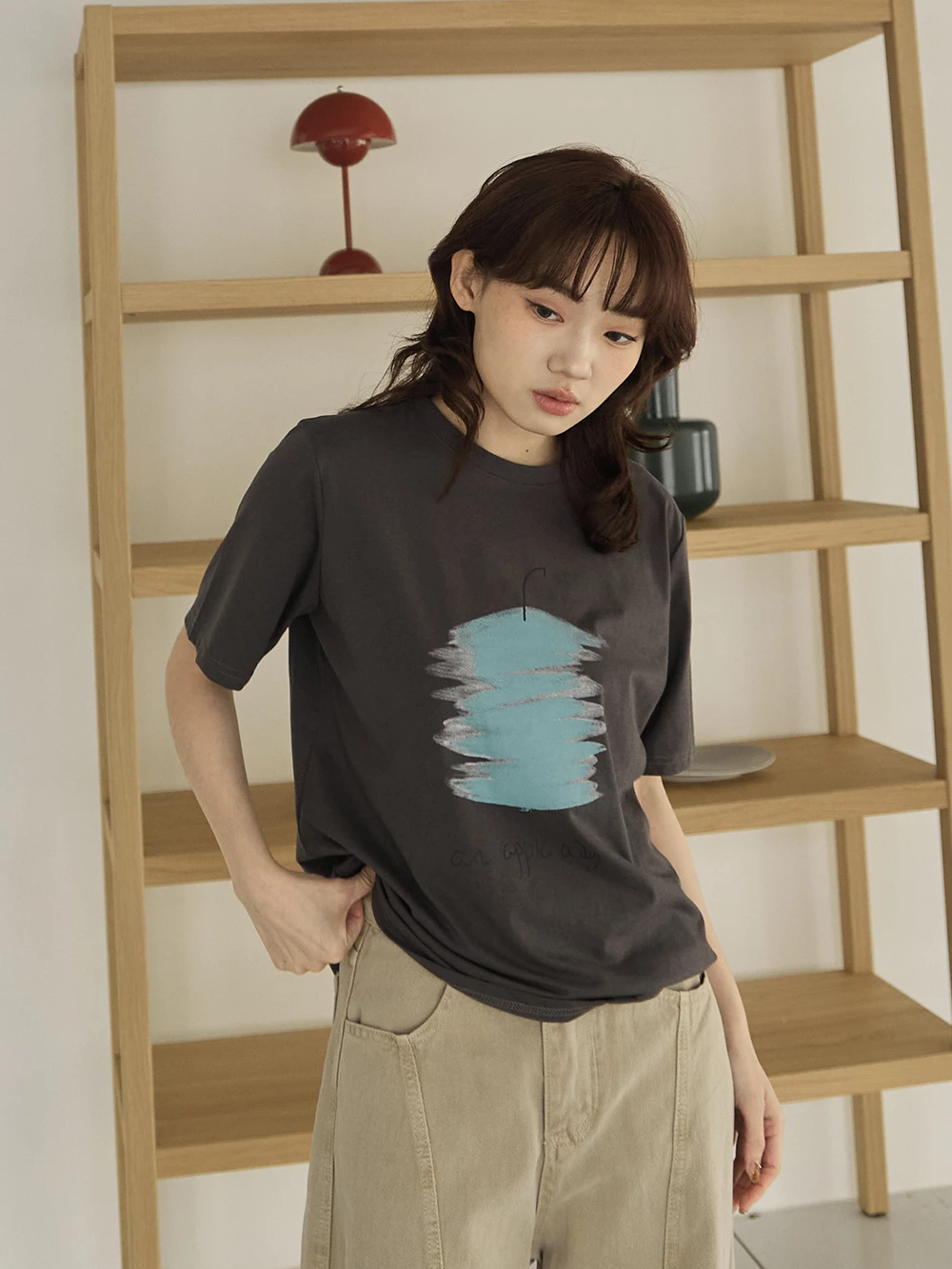 手繪蘋果印圖短袖上衣