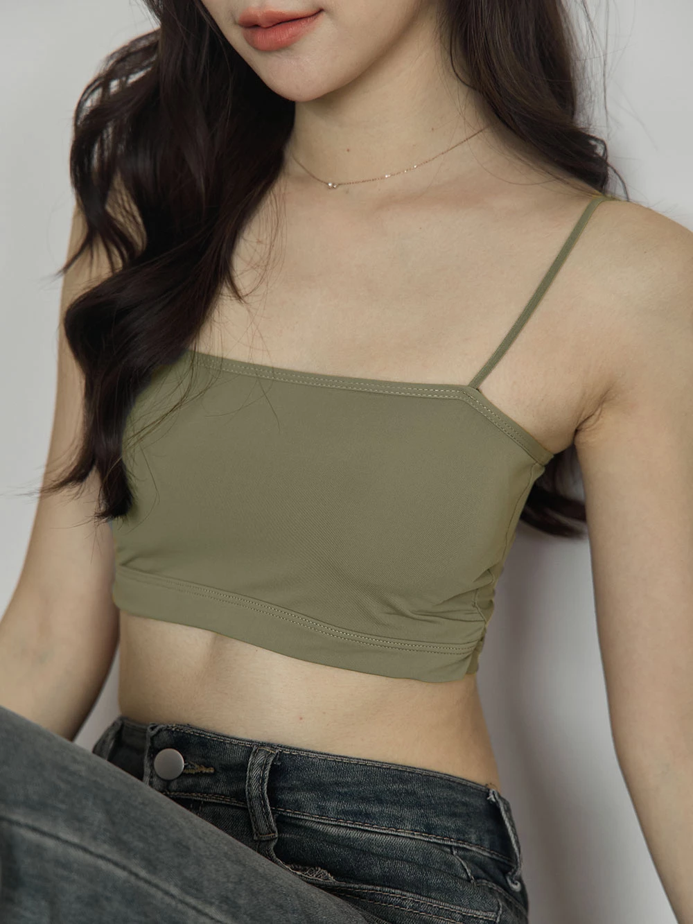 牛奶絲細肩無痕胸墊背心