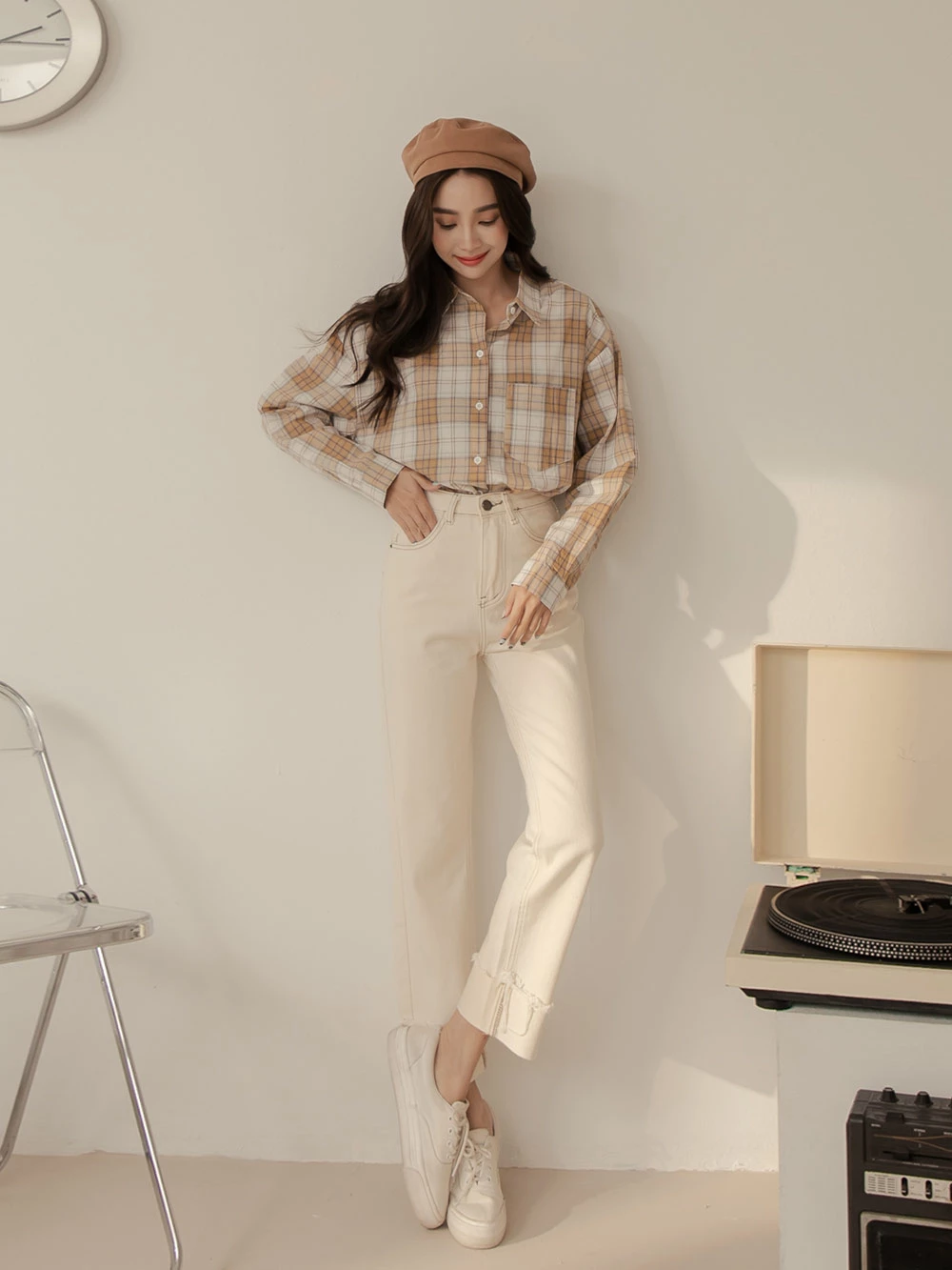 抽鬚反摺牛仔直筒褲