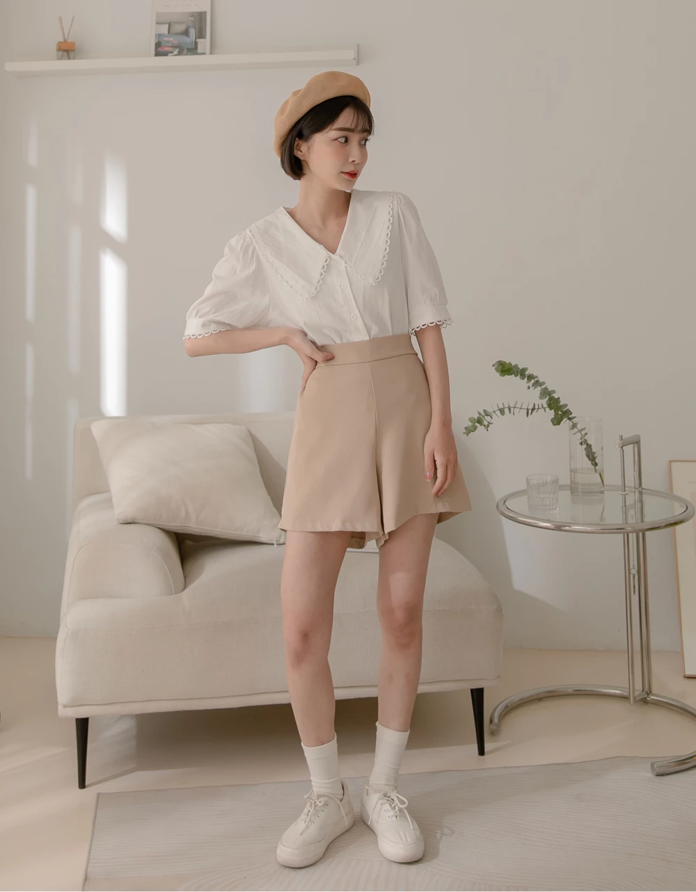 後鬆緊滑料短褲