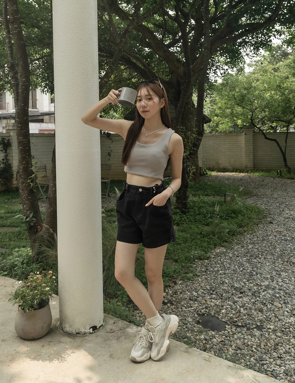 自訂款-收腰釦開衩牛仔短褲