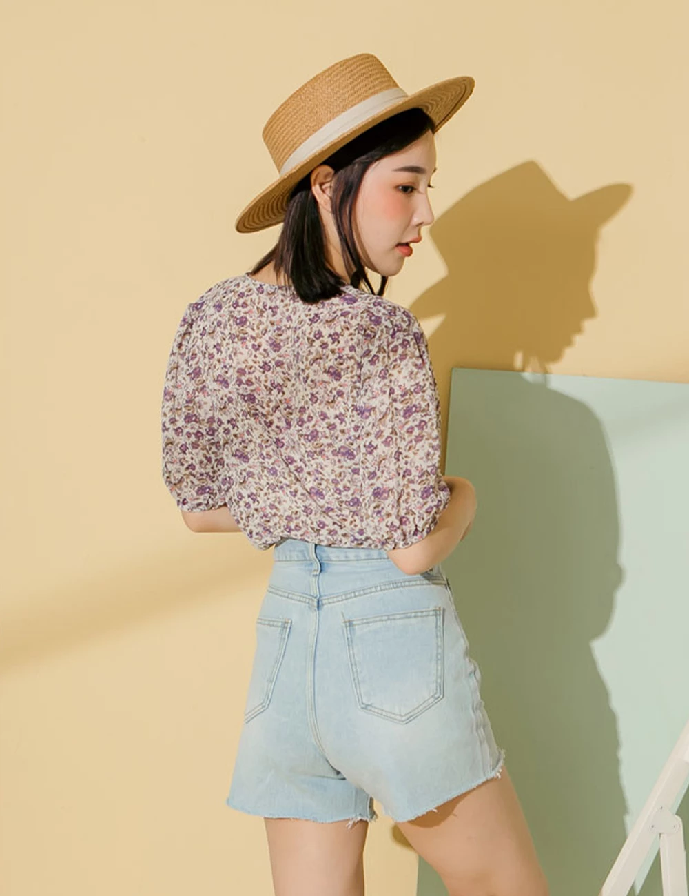 正韓-不對稱褲頭單寧牛仔短褲