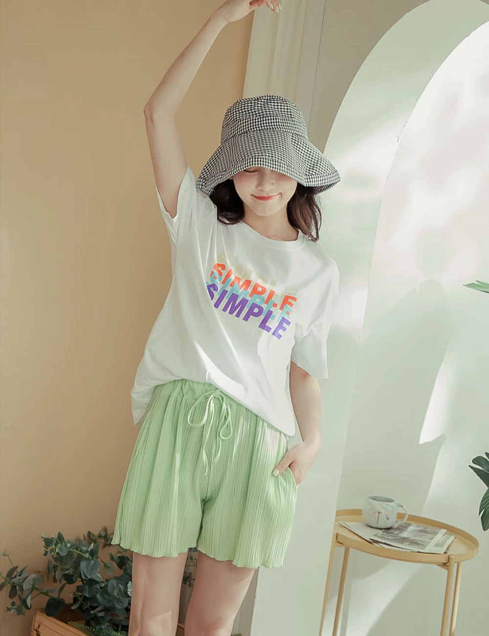 正韓-素面坑條抽繩短褲