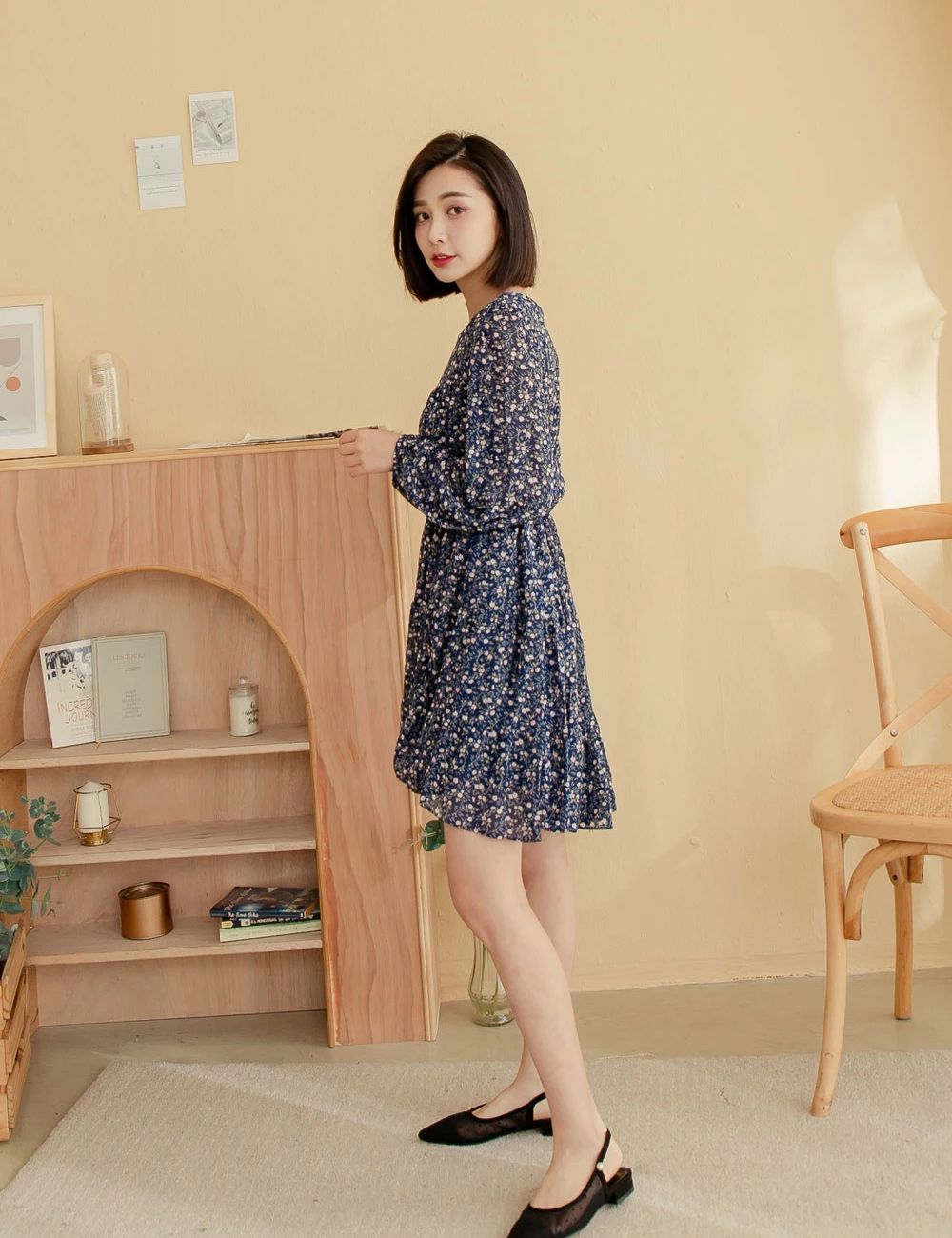 正韓-點點網紗低跟尖頭鞋