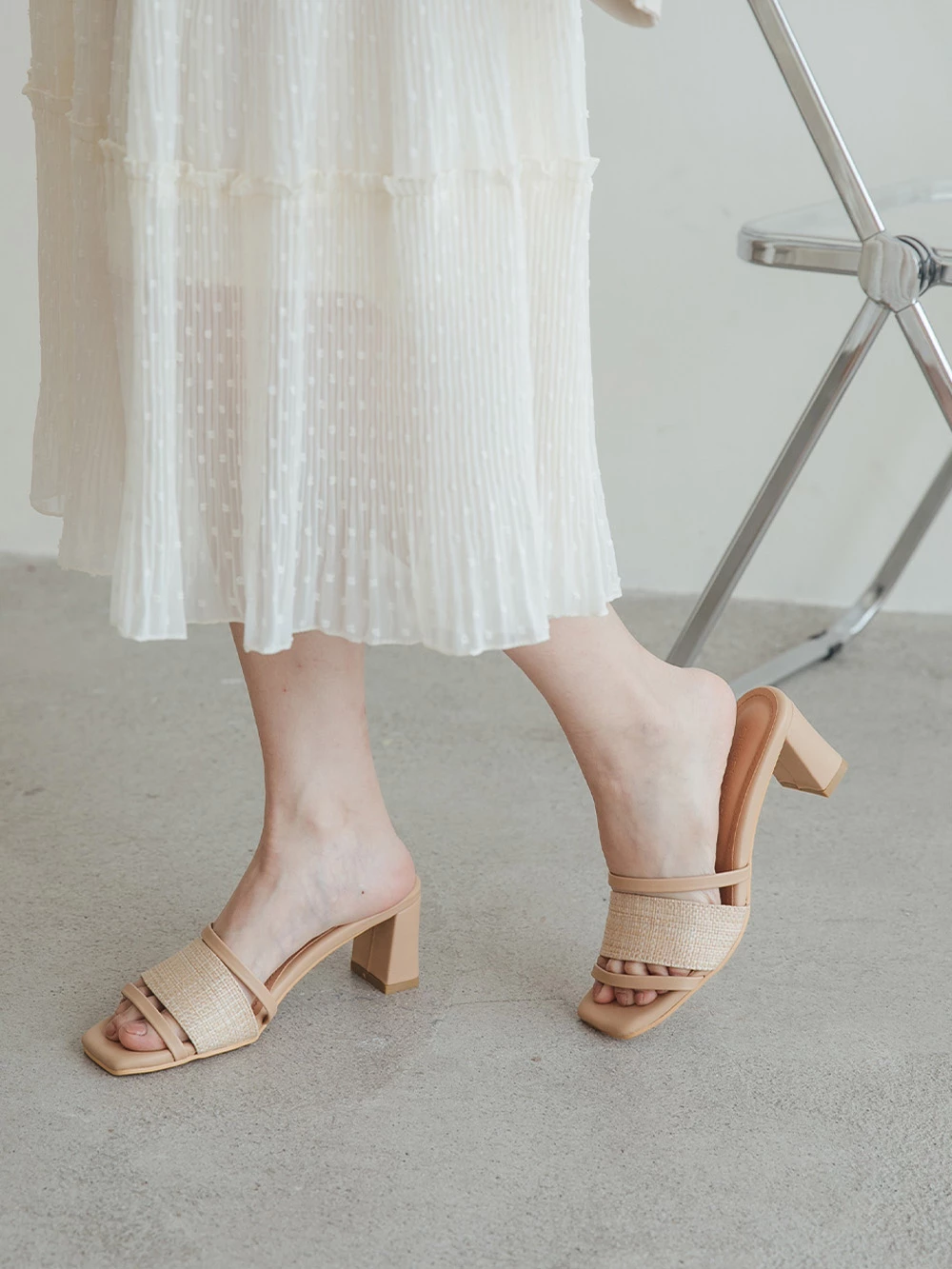 正韓-方頭編織高跟拖鞋